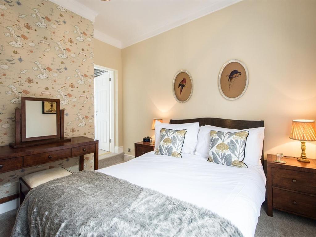לינה וארוחת בוקר שרוסברי Darwin'S Townhouse חדר תמונה